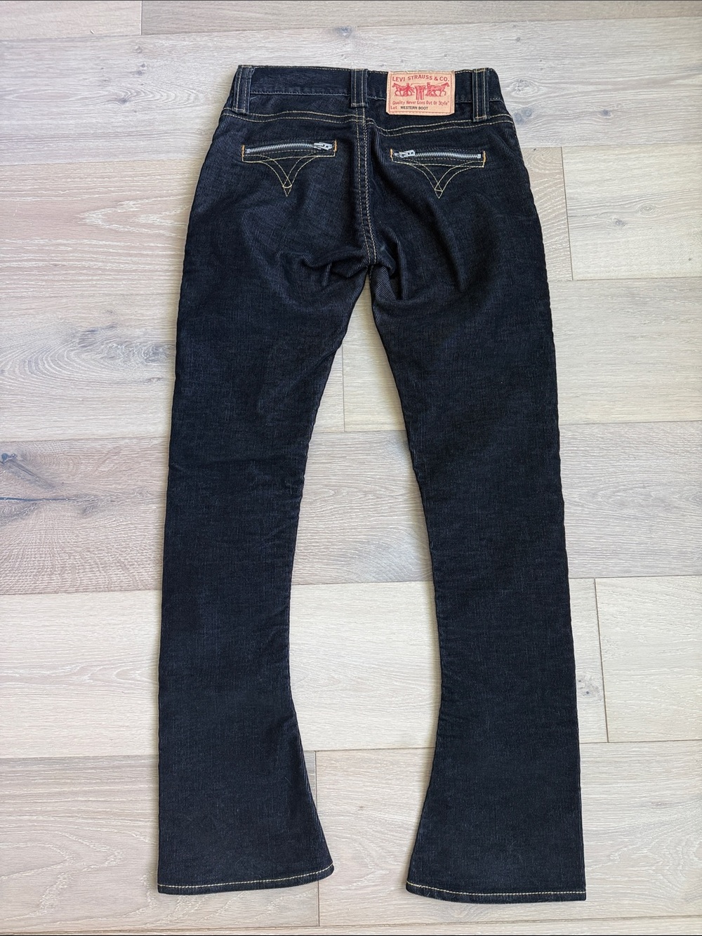 Levi’s Type 1 Western Boot Jeans – Dark Wash Y2K Bootcut Denim Size 1M